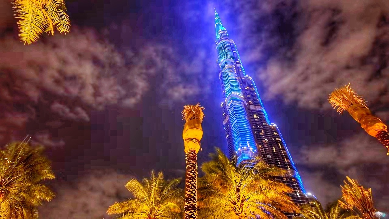 Walking Tour - Burj Khalifa at Dubai - Christmas / New Year Lights 2026 