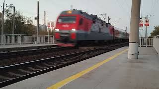ЭП1М-441 с пассажирским поездом
