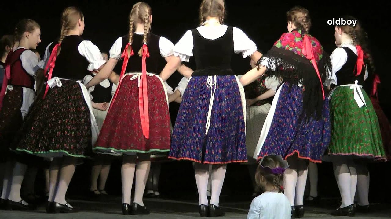 Ifjú Kincső Budapest - Sárközi karikázó