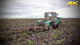 Трактор Т-150К вспашка плугом ПЛН-5-35. Грязь и буксование на поле. 2019