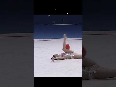 Eva Brezalieva Catch Ball With Legs Short