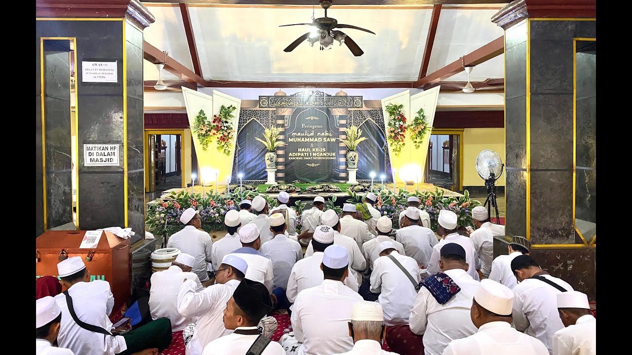 Maulid Nabi &  Haul  Ke-25 Adipati 1 Nganjuk Kanjeng Jimat Sosrokusumo