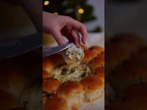 Ароматные пышные чесночные булочки с сыром.Подойдет как закуска и на стол и к фильму и праздничные