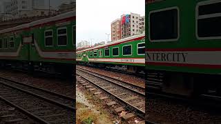 Subarna Express Entry The Platform 👈👈#viral #train #trending #railway