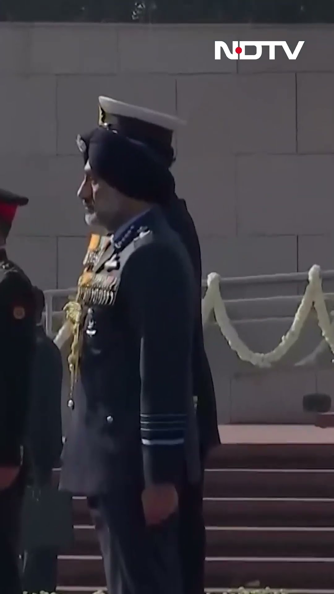 PM Modi Pays Tribute To Martyrs At National War Memorial
