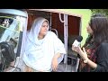 Female Rickshaw Driver in Lahore