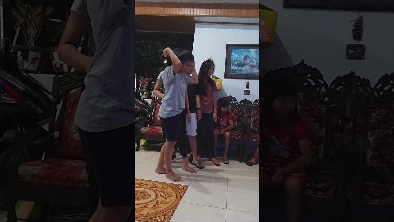  gaya anak muda  di tahun baru manado YouTube