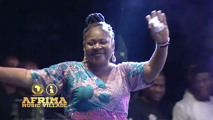 Salawa Abeni In Full Presence, Holding the Night Down.