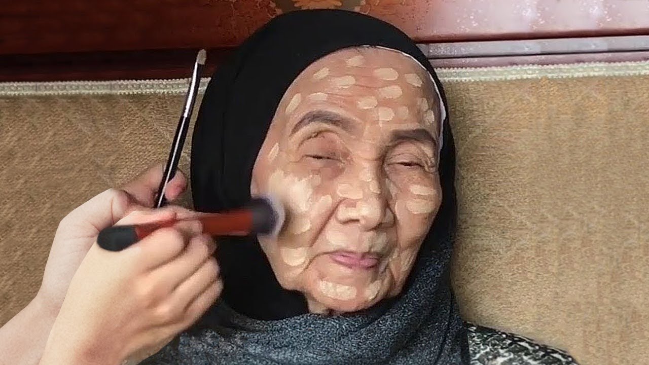 Вы Не Поверите, Как Изменилась 93-летняя Женщина После Нанесения Макияжа - YouTube