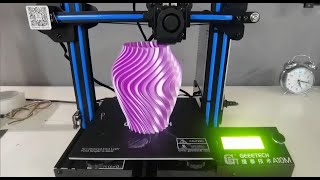 Geeetech 3D printing of gradient vase by A10M 3D printer and silk PLA filaments