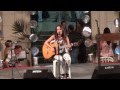 Talita Abreu cantando &#39;Ritmo da Chuva&#39;
