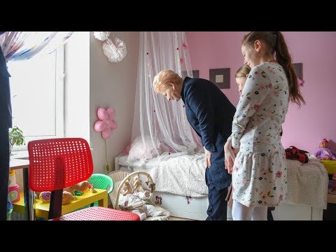 Prezidentė lankosi budinčių