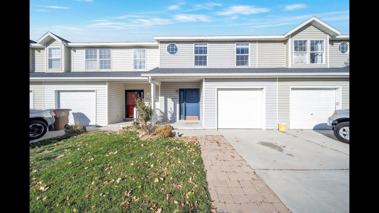 Home For Rent at 175 E Wayfield Dr in Draper By Nestwell Property Management