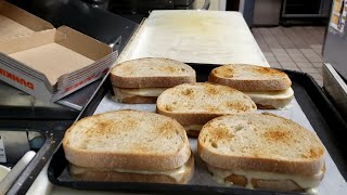 How to make Dunkin' Grilled Cheese Melt ! Dunkin' Grilled Cheese Melt * Grilled cheese .