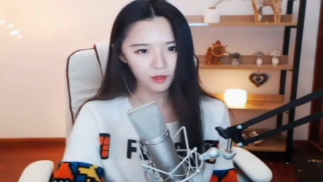 這個女孩不太冷翻唱:心有獨鍾~~ 好好聽呦!!