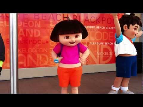 Dora the Explorer and Diego dancing to the Dora Theme Song / Tune at Nickelodeon Land, Blackpool