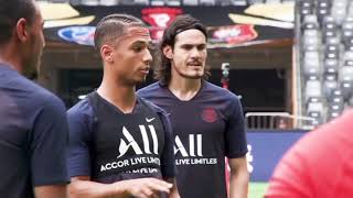 Man United Sign Free Agent Cavani To Strengthen Attack In Wake Of 6-1 Humiliation By Tottenham Pl