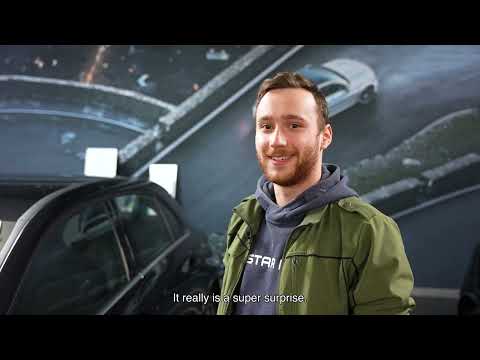 How we surprised our junior consultants with their brand-new cars! - video from Mecoms