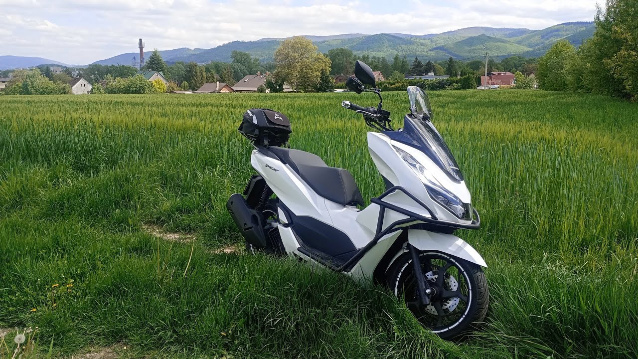 HONDA PCX 125 (2024). Montaż zestawu Polini Maxi Hi Speed z paskiem Malossi XK
