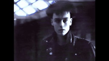 Desinteresse - Silhouet (Official Music Video)