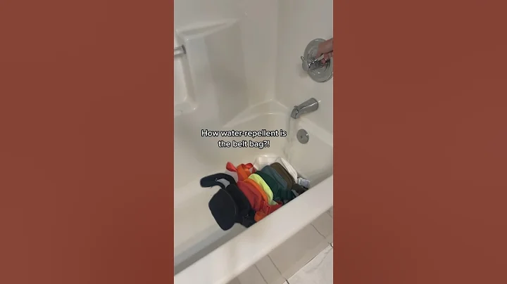 Is the #lululemon belt bag water-repellent?! 💦 #lululemoncreator  #beltbag