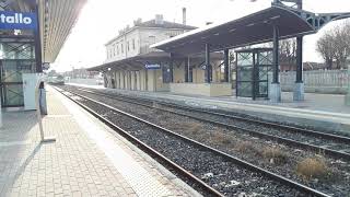 Un bel LIS  domenicale E652- 071 +E652-159  +E656-596+D445-1029