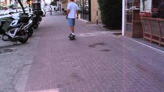 First Electric Skateboard Prototype for Metroboard (circa 2004)
Ben Yehuda St., Tel Aviv, ISRAEL
http://www.metro-board.com First Electric Skateboard Prototype for Metroboard (circa 2004)