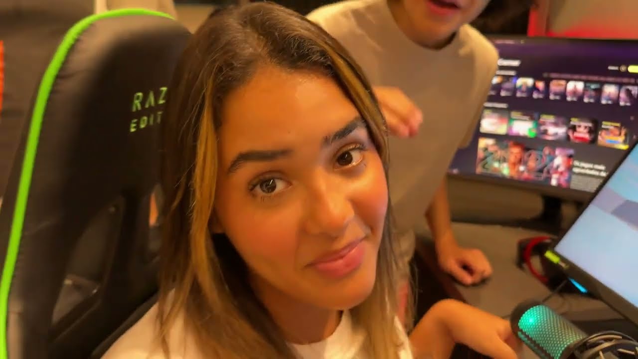 MINHA MÃE DESCOBRIU MINHA GAVETA SECRETA E FEZ EU JOGAR TUDO FORA !!!