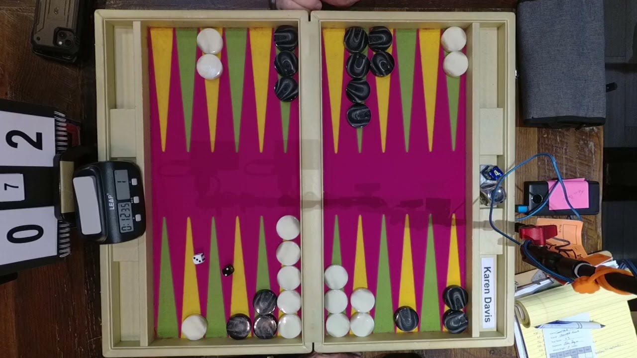 Alec Izzo vs Karen Davis  7pts