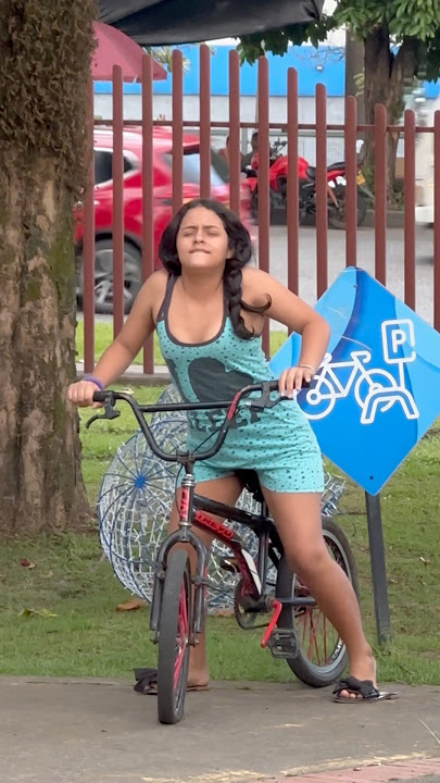 La bici 🚲 sorpresa 🎉 feliz 😁 broma de humor 😍