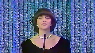 Mireille Mathieu en remise des prix &quot;Tele Jours&quot; (Lido, 1983)