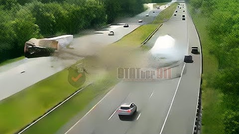 Tragic crash caught on camera