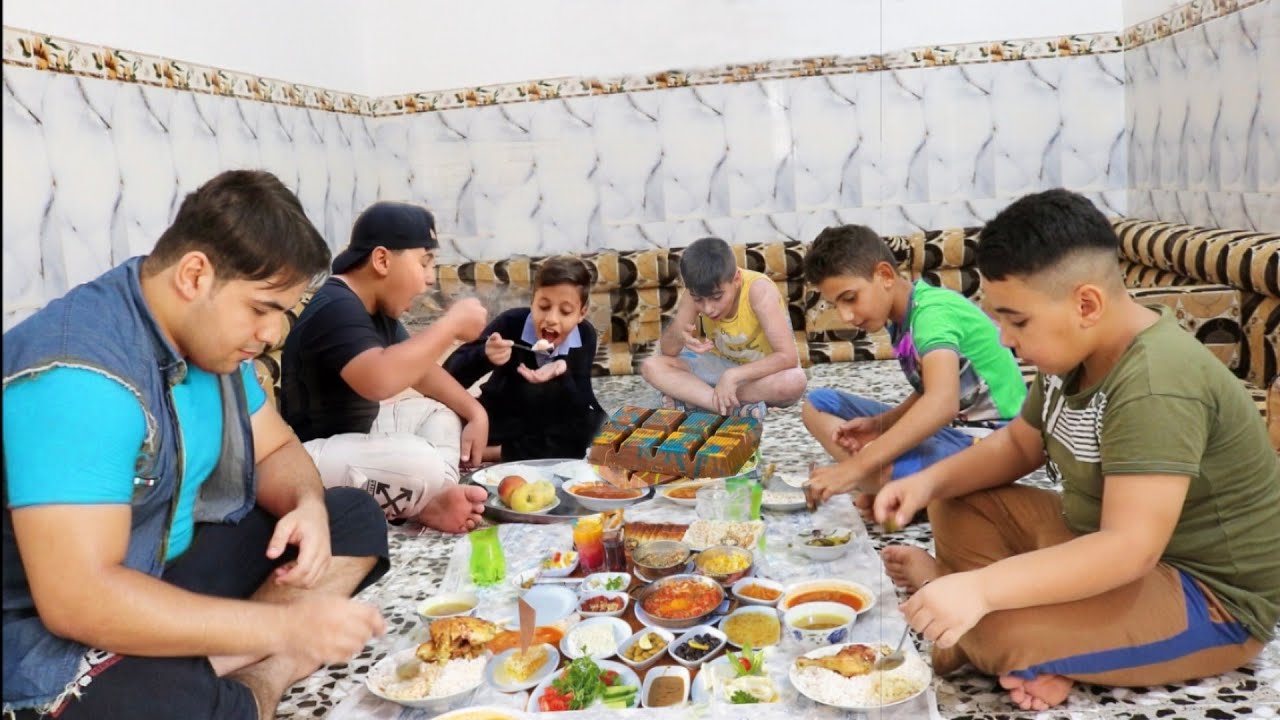 من تعزم جماعتك اول يوم 2025 😂#تحشيش