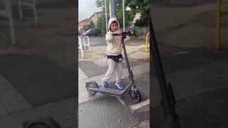 Testiamo un ninebot e2 pro #viral #neiperte #short