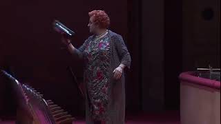 Assisa a' pie d'un saliceI Rossini Carlos Álvarez es Mamma Agata en Viva la Mamma! en el Teatro Real