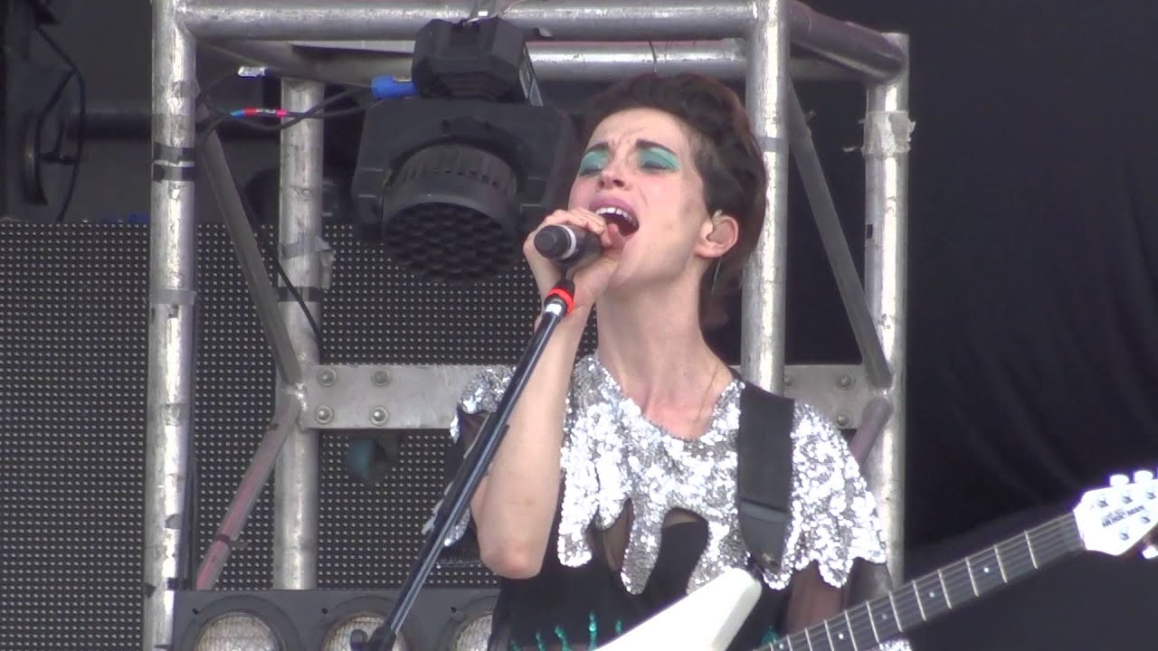 St Vincent Rattlesnake in Argentina 21/3/15 YouTube