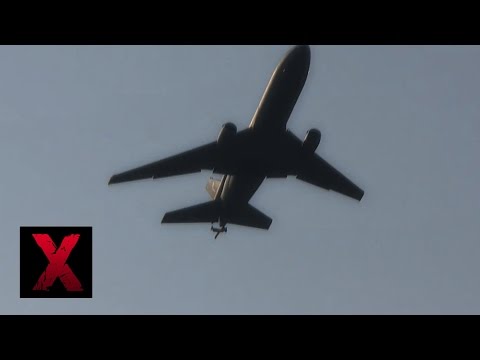 9/11 New HQ Military Plane Footage - Undeniable new 9/11 WTC DRONE PLANE PROOF