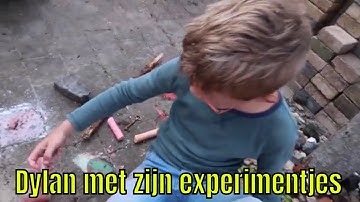 Dylan met zijn experimentjes :  Happy Together Familie vloggers