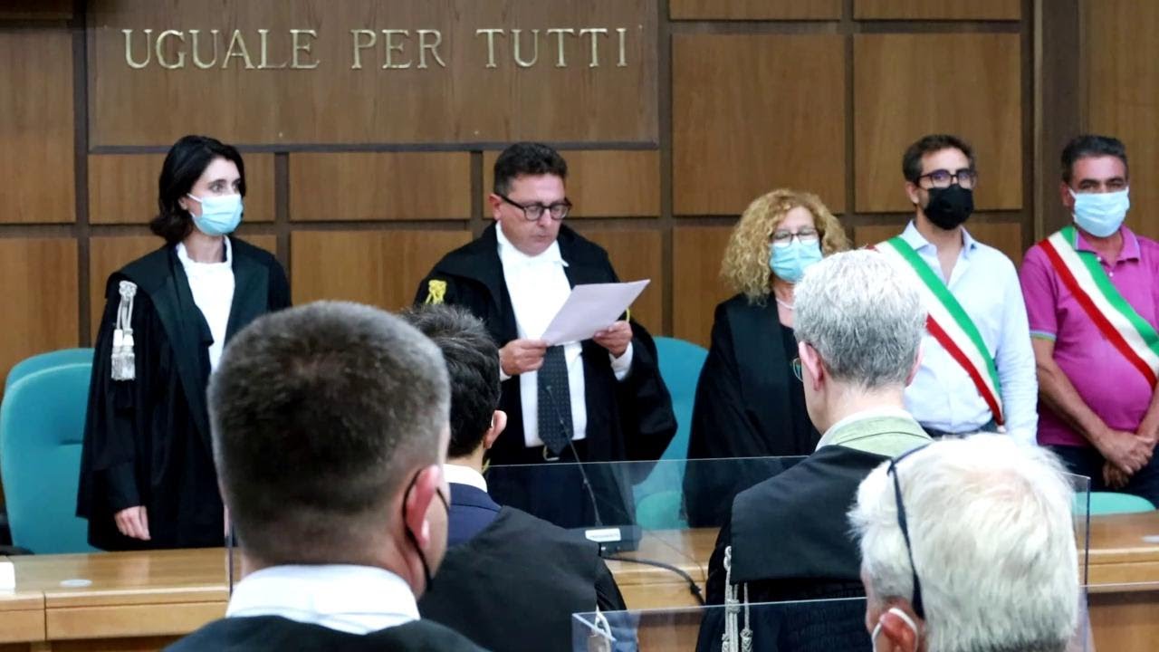 Omicidio Willy, ergastolo per i fratelli Bianchi: lacrime e applausi dopo la lettura della sentenza