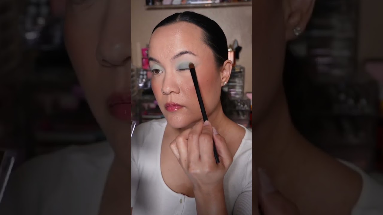 Icy makeup look using January Glam Bag by the stunning 