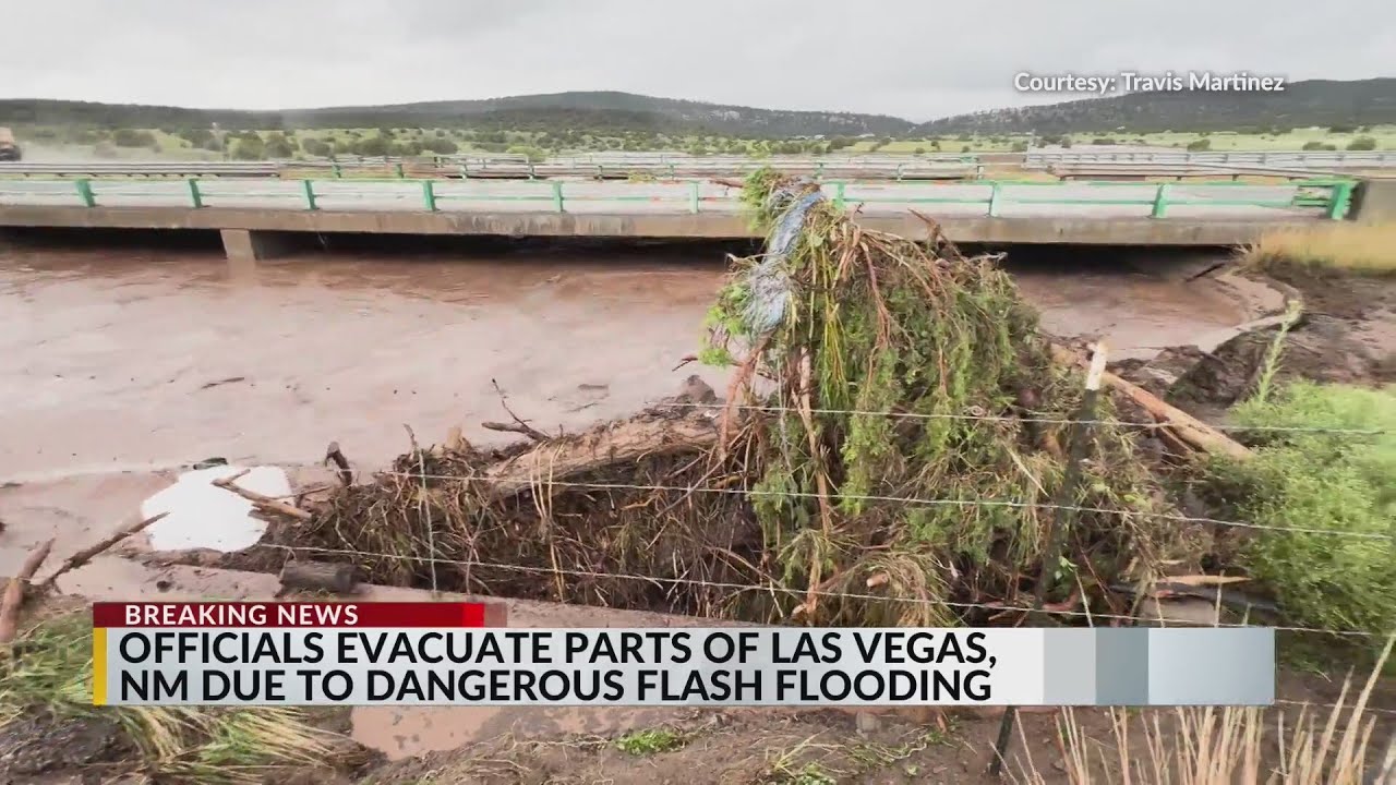 Officials evacuate parts of Las Vegas due to flooding - YouTube