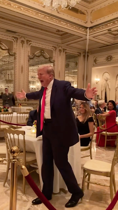 Donald Trump funny moments 🕺🤩 #donaldtrump #melaniatrump #trumpnews #trump #trumpfamily #uaa #fyp
