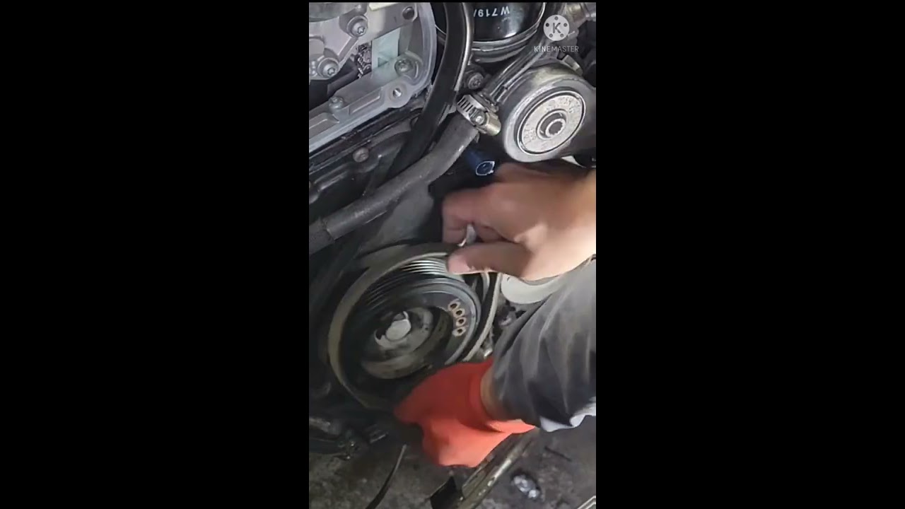 Belt Trick CRANK Pulley Holder How To Torque Crank Bolt Fyp Mechanic
