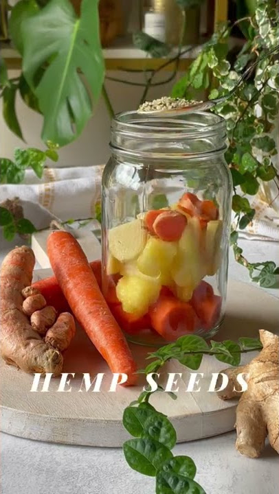Glowing Skin Smoothie (Carrot Ginger Turmeric Smoothie)