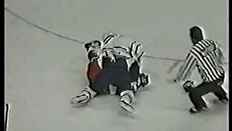 Wendel Clark vs Dallas Eakins
