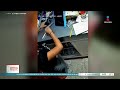 ¡La intentó estrangular! Hombre ataca a golpes a la encargada de una tienda en la CDMX | Crystal