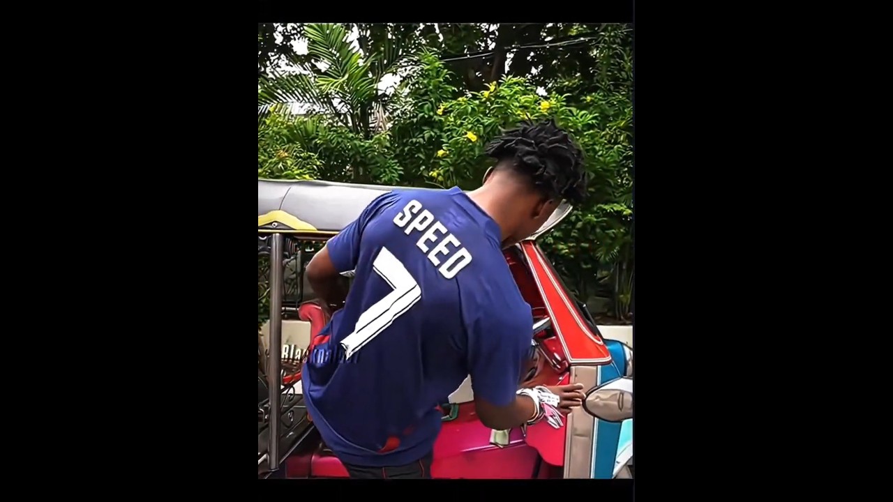 Bro drive Tuk-Tuk😂 