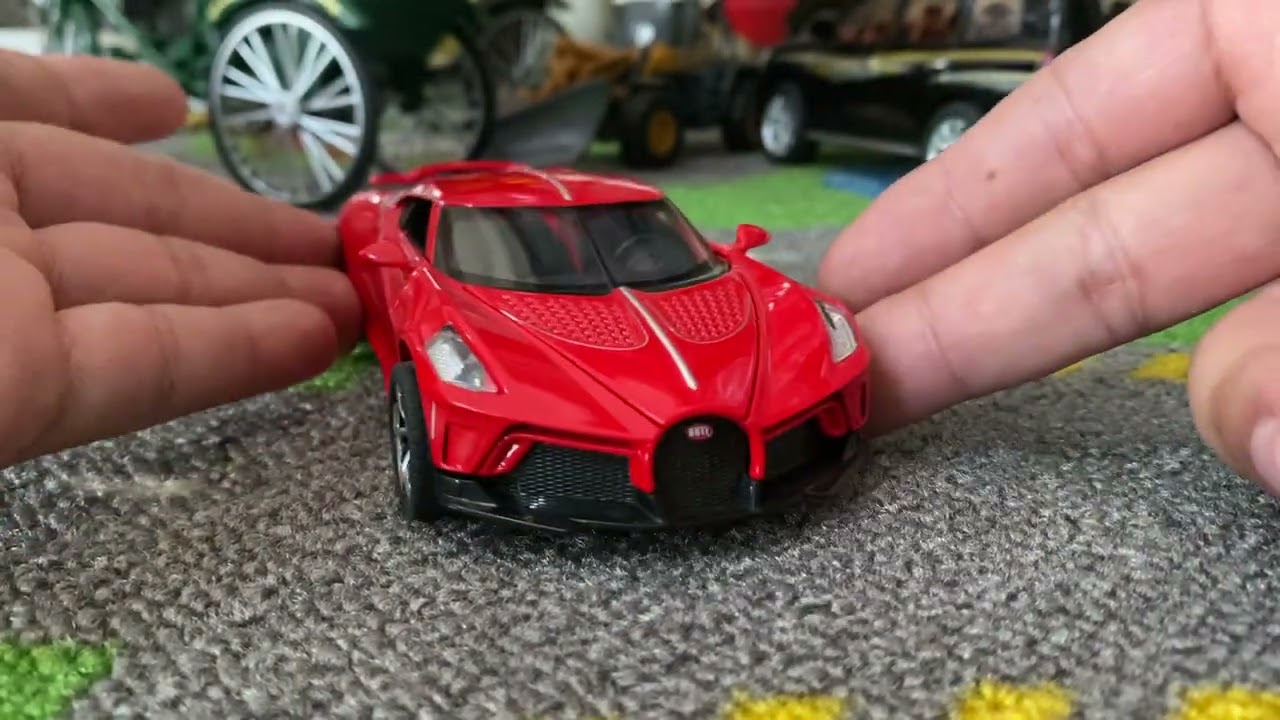 Mini Car Collection Red Bugati LA VOITURE NOIRE 1/32 