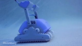 Dirt-Eating Dolphin Robot Making a Splash