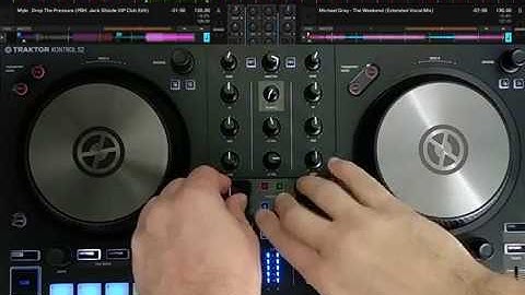Traktor S2 Mk3 - Classic Dance Anthems DJ Mix
